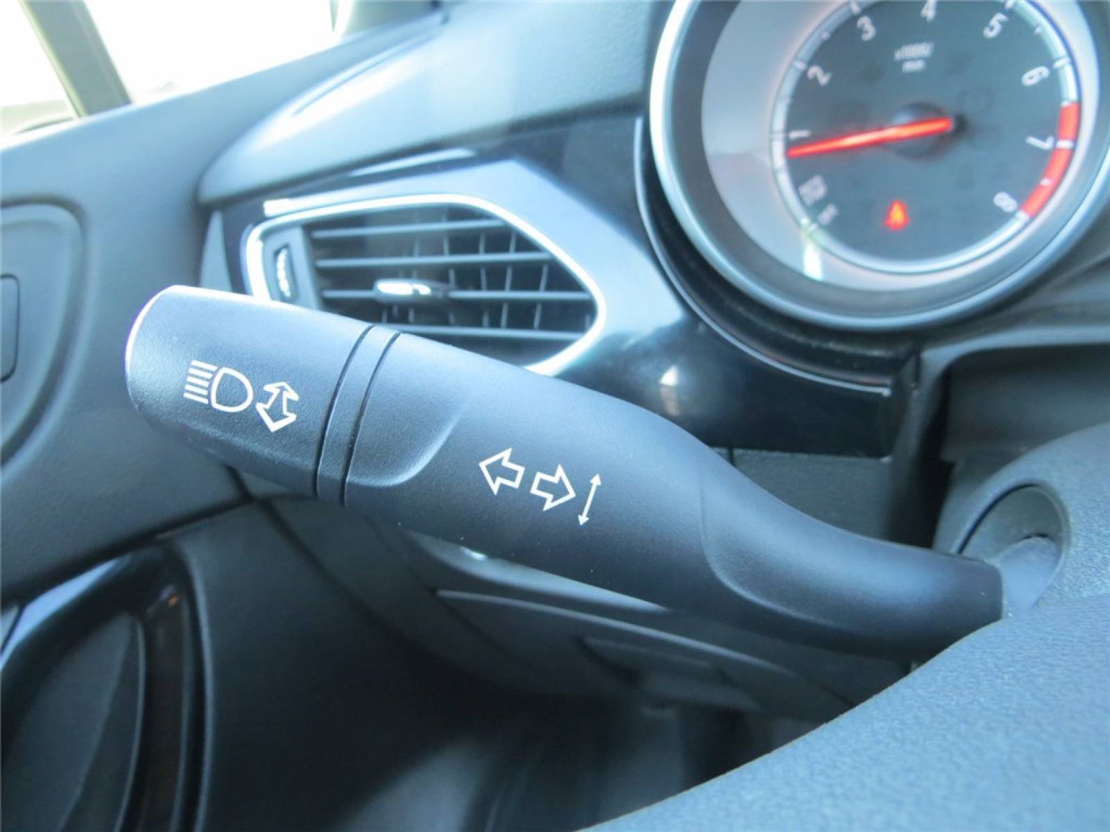OPEL Astra 1.4 Turbo 150 ch Start/Stop BVA6 - véhicule d'occasion - Groupe Guillet - Opel Magicauto - Chalon-sur-Saône - 71380 - Saint-Marcel - 19