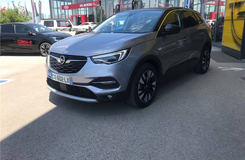 OPEL Grandland X 1.5 Diesel 130 ch  Ultimate - véhicule d'occasion - Groupe Guillet